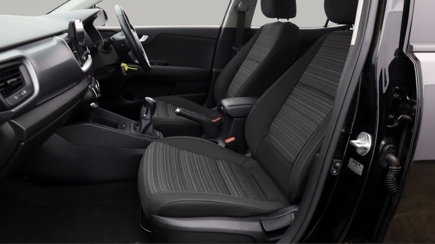 Used Kia Stonic 2023 for sale - 77536307: Photo 14