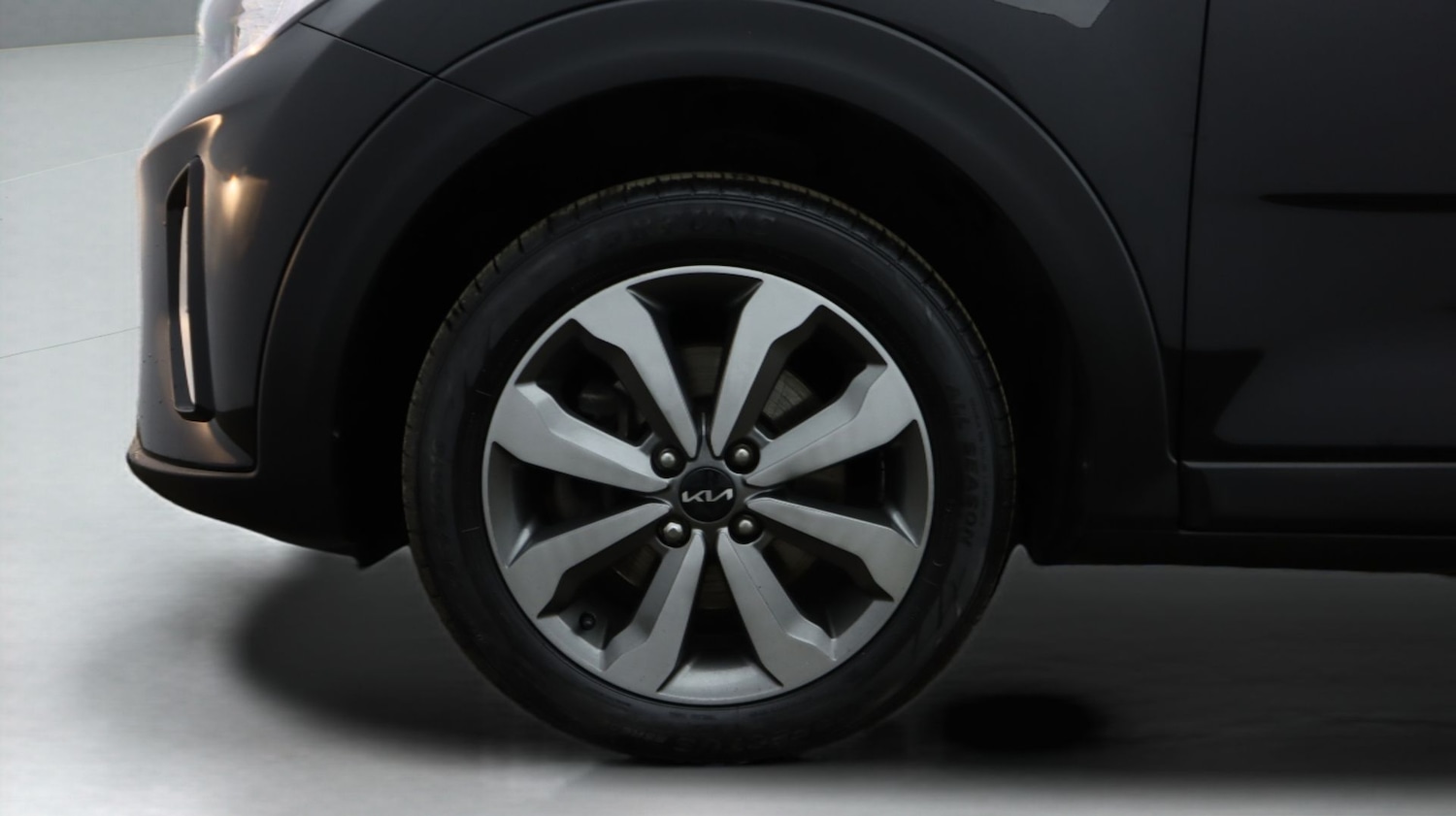 Used Kia Stonic 2023 for sale - 77536307: Photo 18