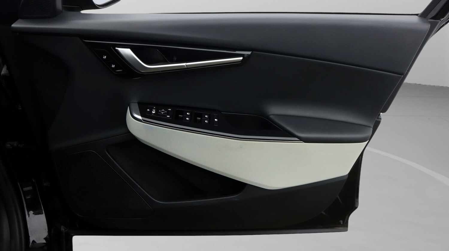 Used Kia EV6 2023 for sale - 77844548: Photo 15