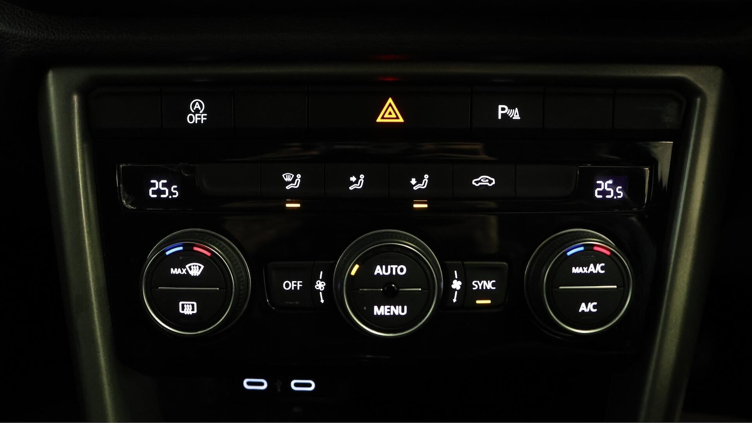 Used Volkswagen T-Roc 2021 for sale - 76473174: Photo 13