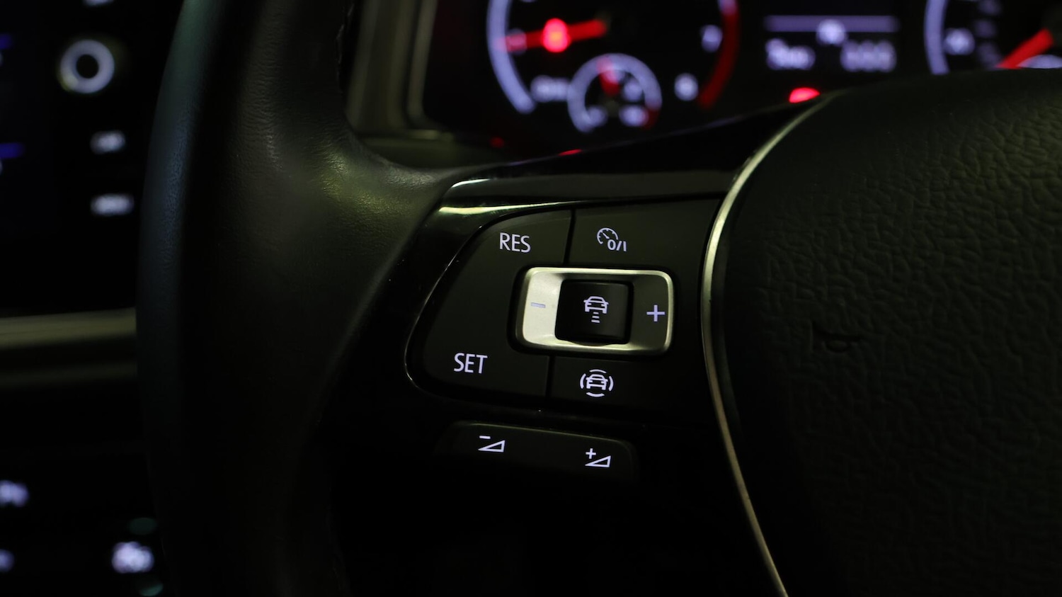 Used Volkswagen T-Roc 2021 for sale - 76473174: Photo 22