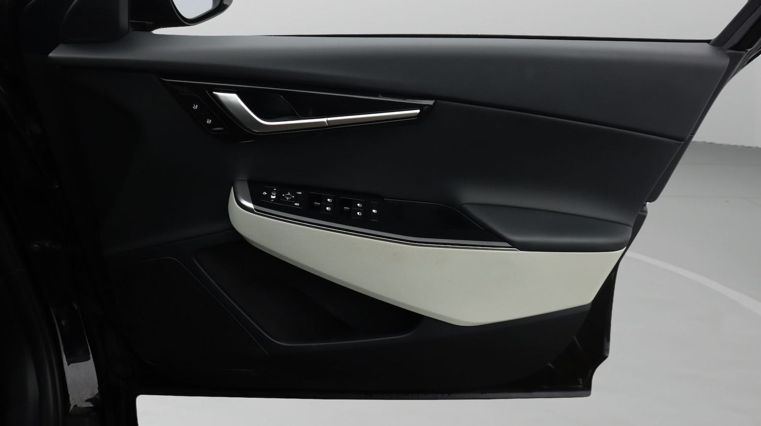 Used Kia EV6 2023 for sale - 77434983: Photo 15