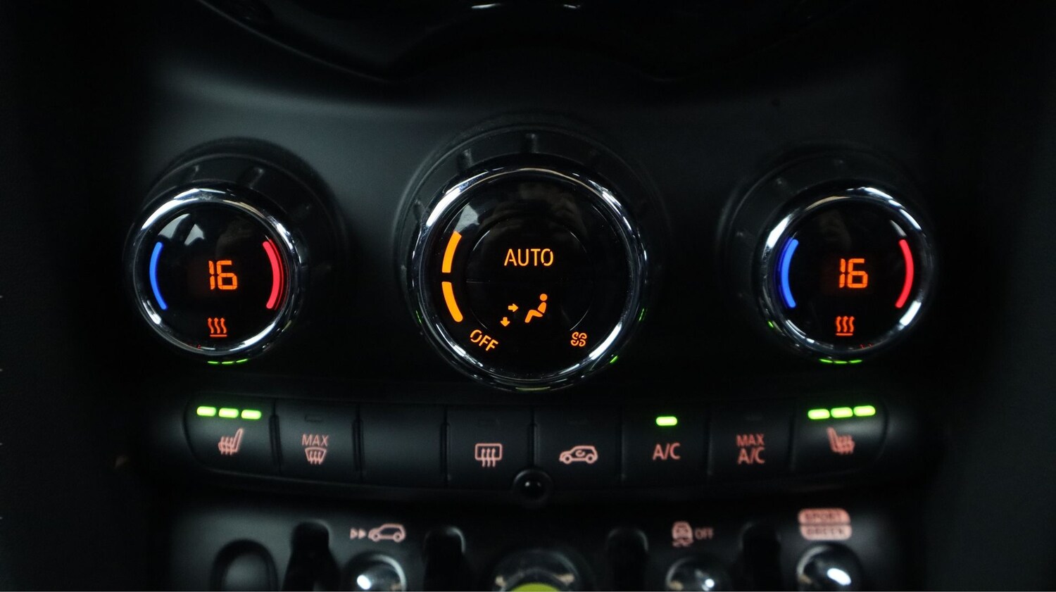 Used MINI Hatch 2021 for sale - 77665174: Photo 12