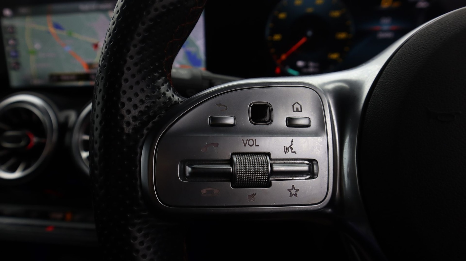 Used Mercedes-Benz EQB 2023 for sale - 78183124: Photo 26