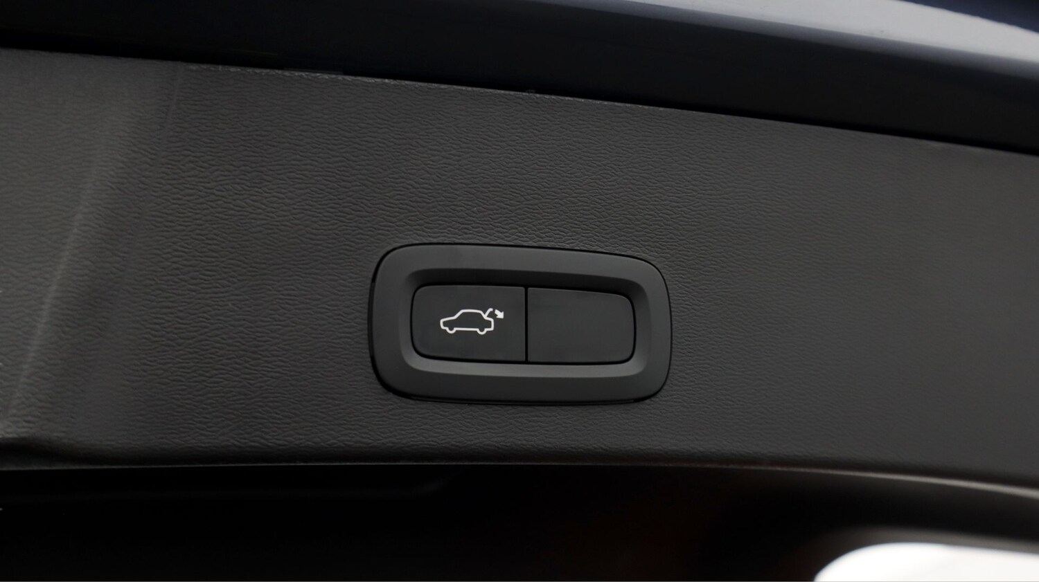 Used Volvo XC40 for sale - 77994492: Photo 21