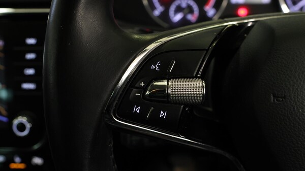 Used Skoda Superb 2021 for sale - 76283870: Photo 23