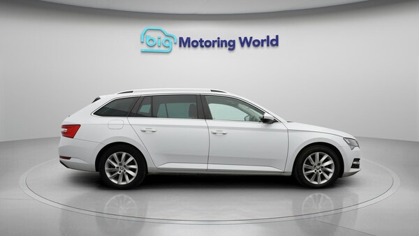 Used Skoda Superb 2021 for sale - 76283870: Photo 9