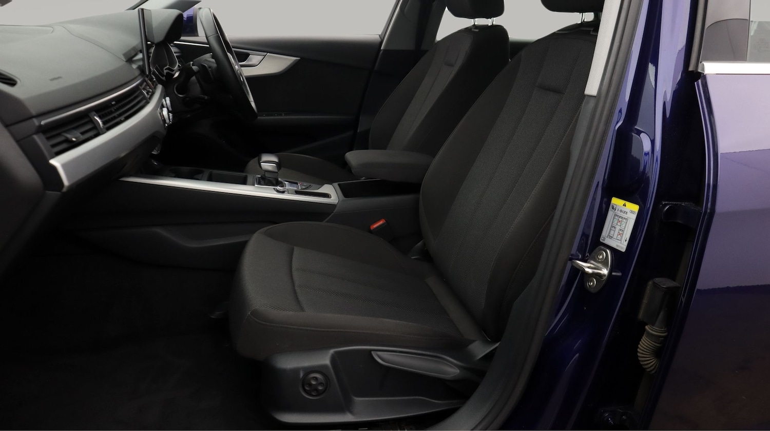 Used Audi A4 2022 for sale - 77845230: Photo 14