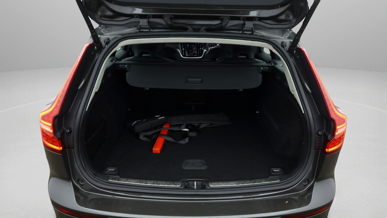 Used Volvo V60 2020 for sale - 77595122: Photo 17