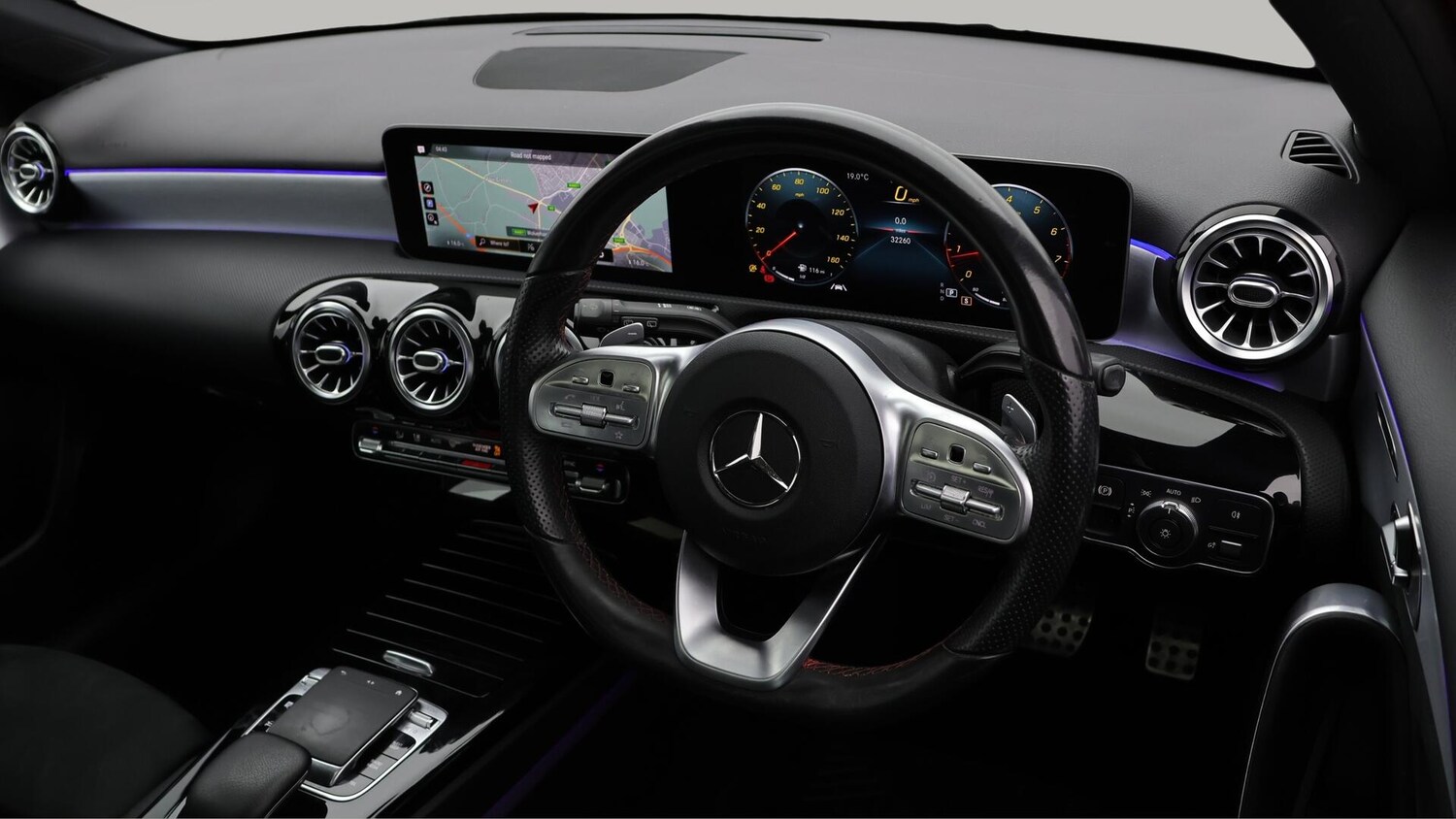 Used Mercedes-Benz A-Class 2018 for sale - 76238569: Photo 10