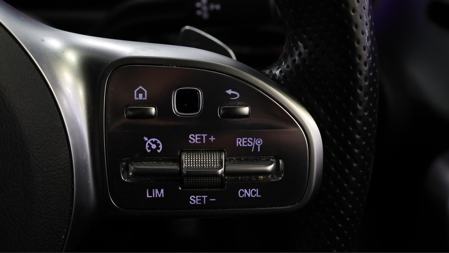 Used Mercedes-Benz A-Class 2018 for sale - 76238569: Photo 25