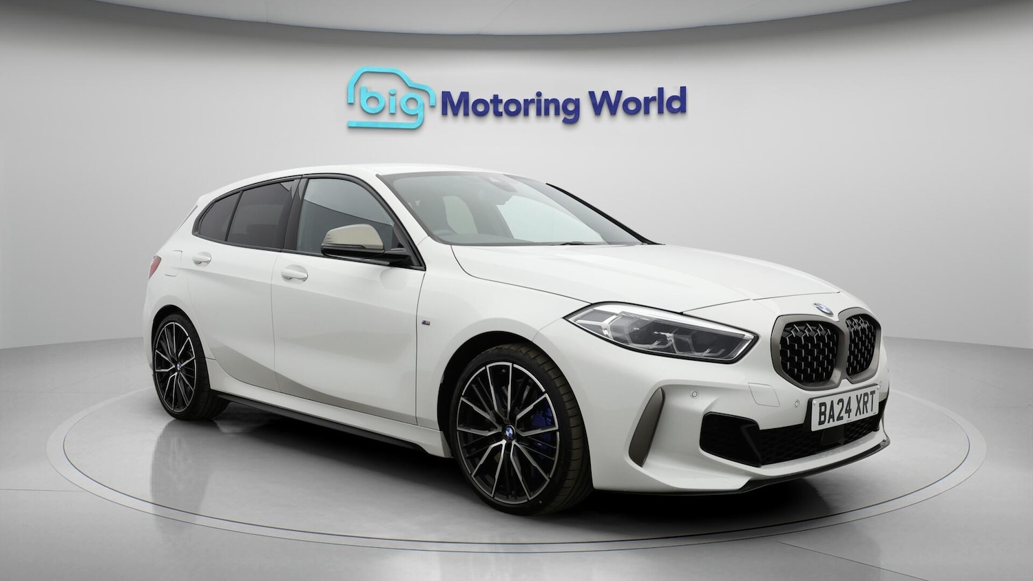 Used BMW 1 Series 2024 for sale - 76431851: Photo 2