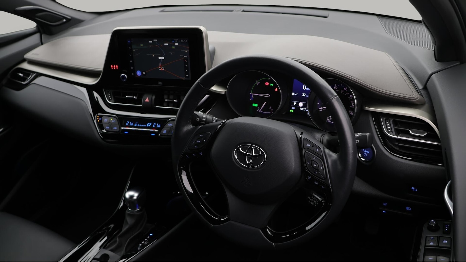 Used Toyota C-HR 2023 for sale - 76137535: Photo 11
