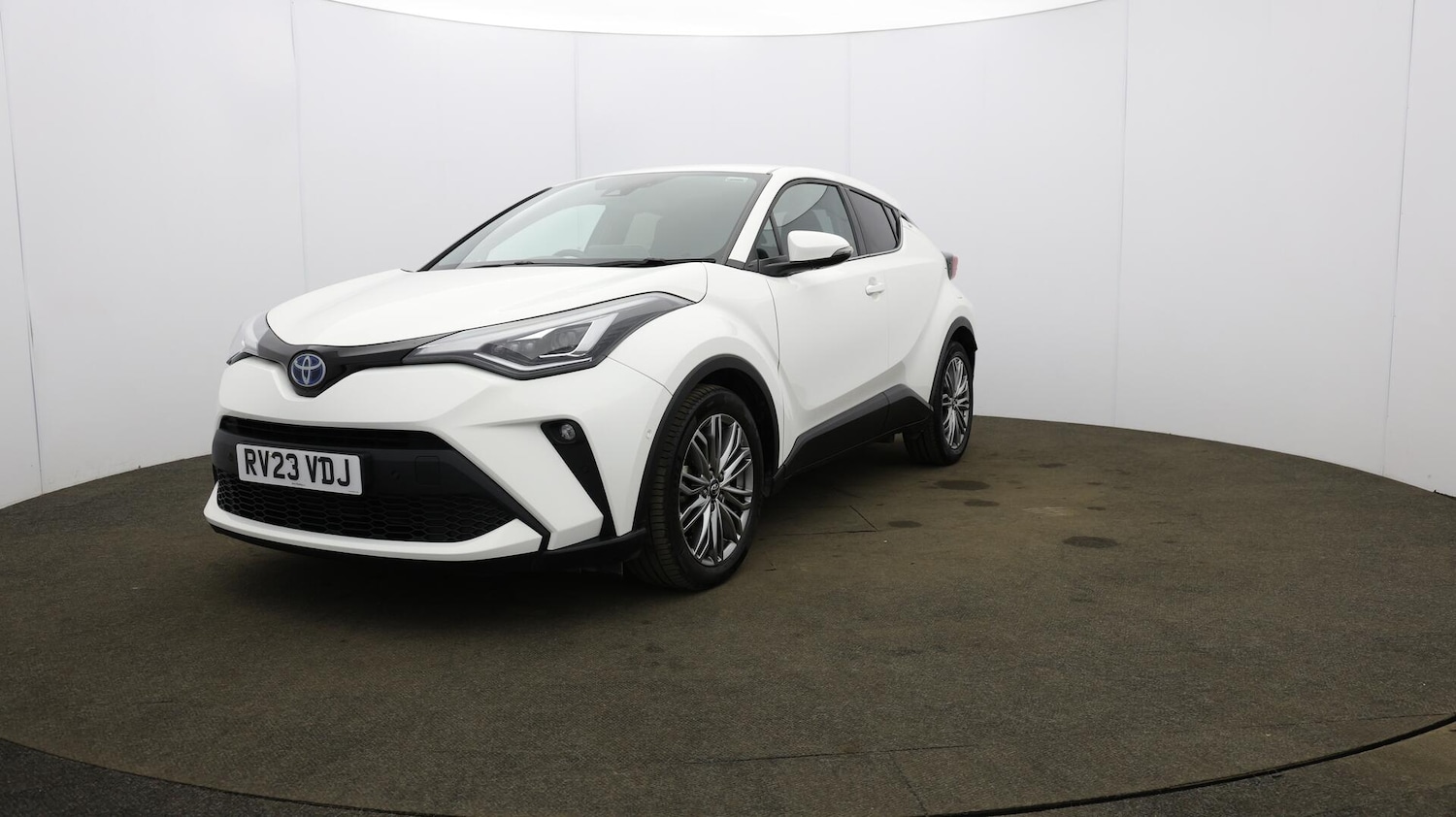 Used Toyota C-HR 2023 for sale - 76137535: Photo 24