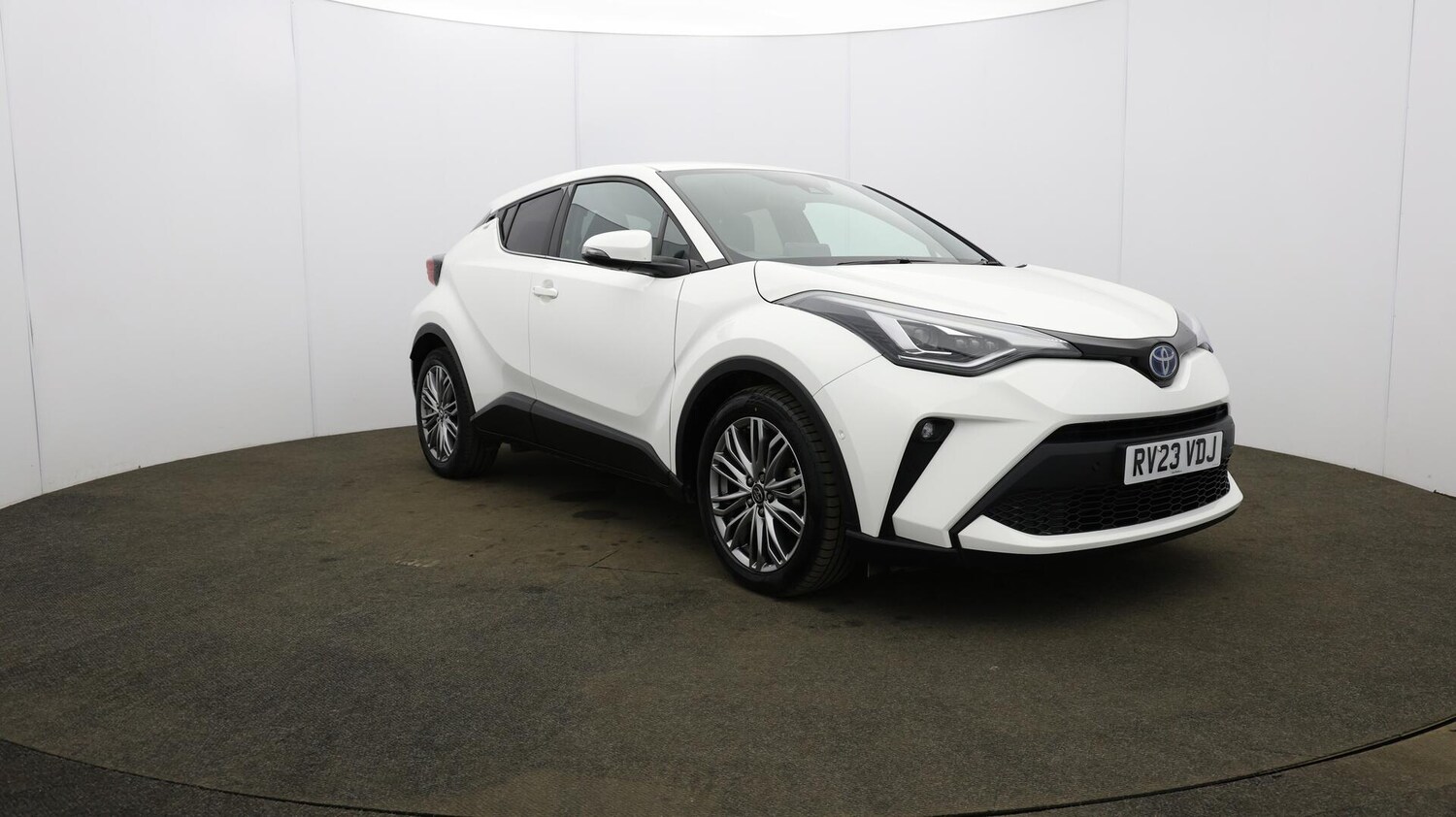 Used Toyota C-HR 2023 for sale - 76137535: Photo 40