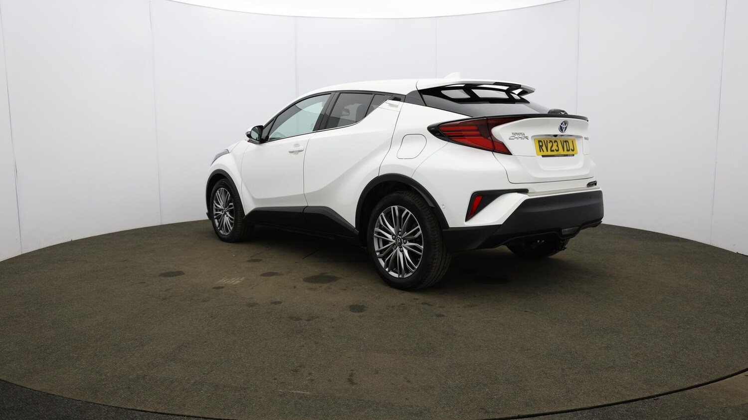 Used Toyota C-HR 2023 for sale - 76137535: Photo 57