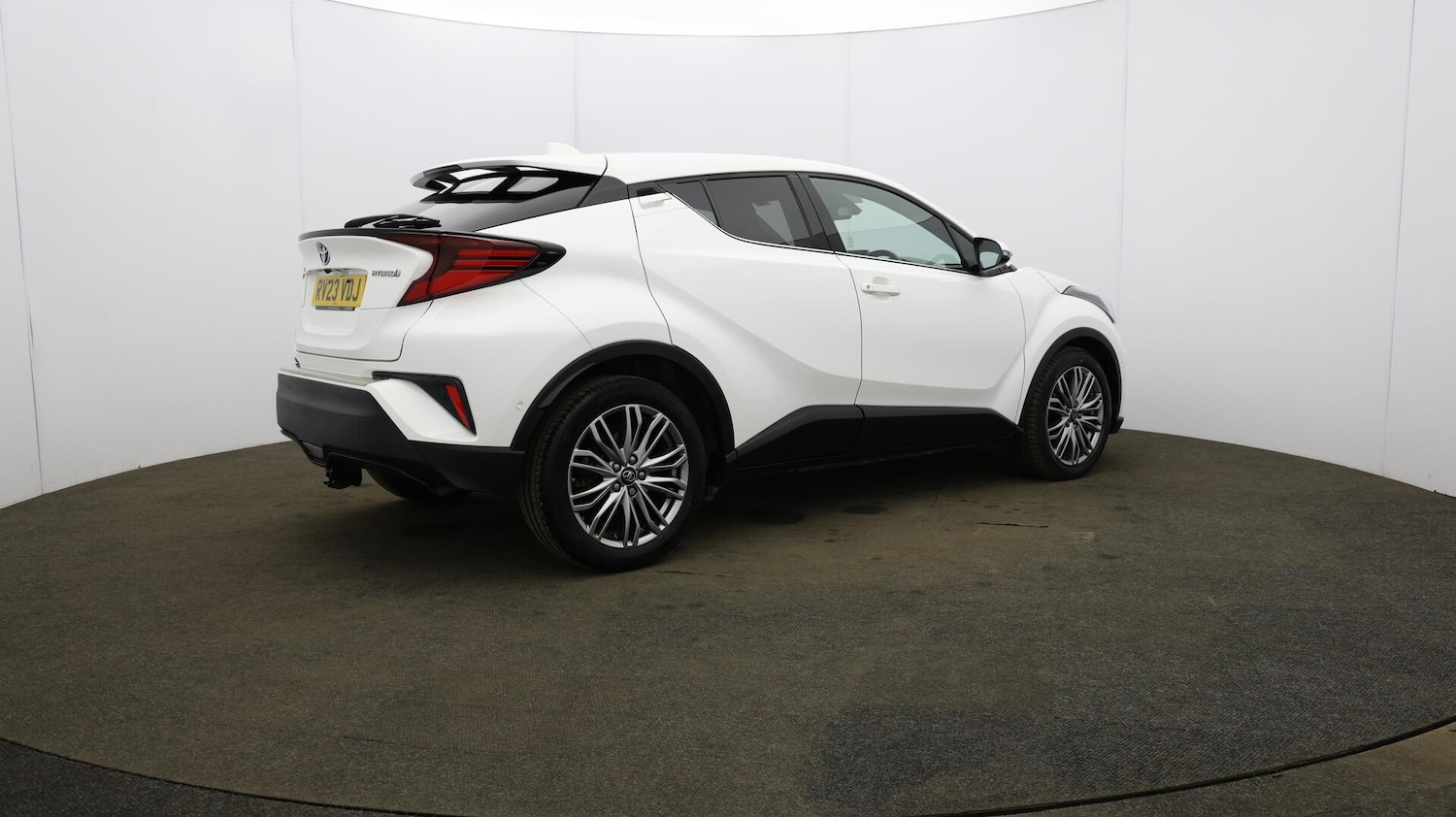 Used Toyota C-HR 2023 for sale - 76137535: Photo 60