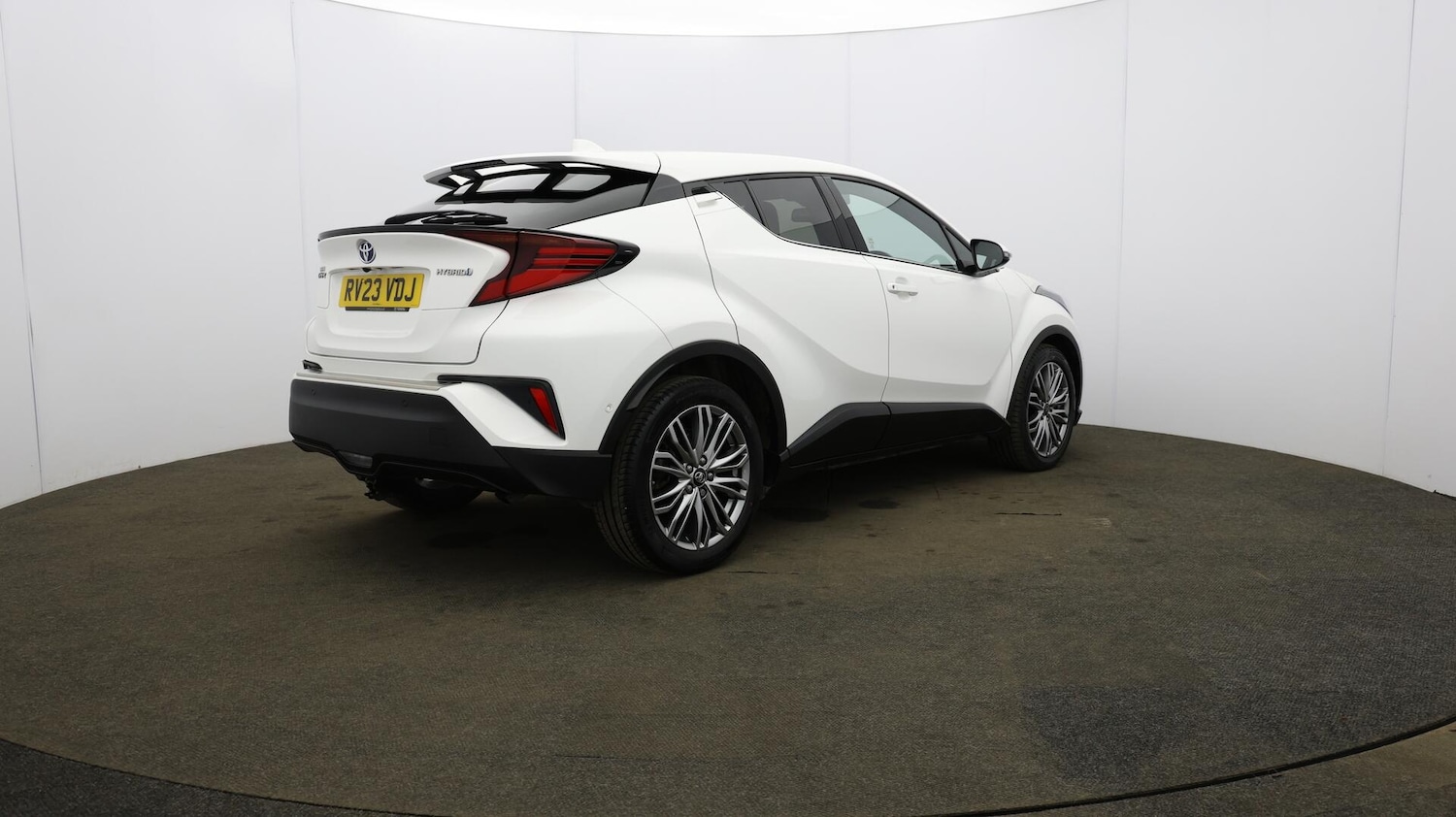 Used Toyota C-HR 2023 for sale - 76137535: Photo 61