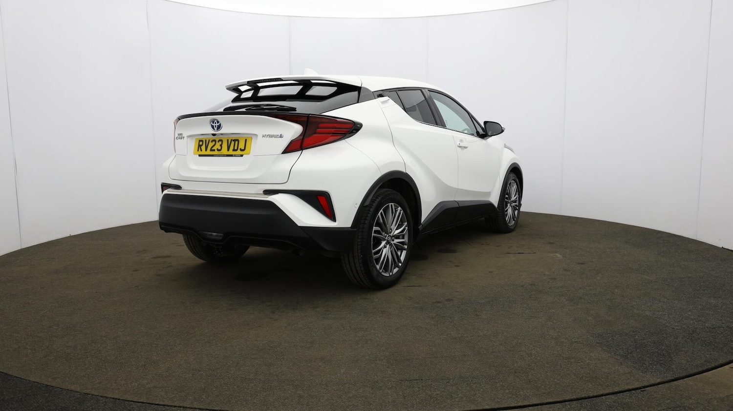 Used Toyota C-HR 2023 for sale - 76137535: Photo 62