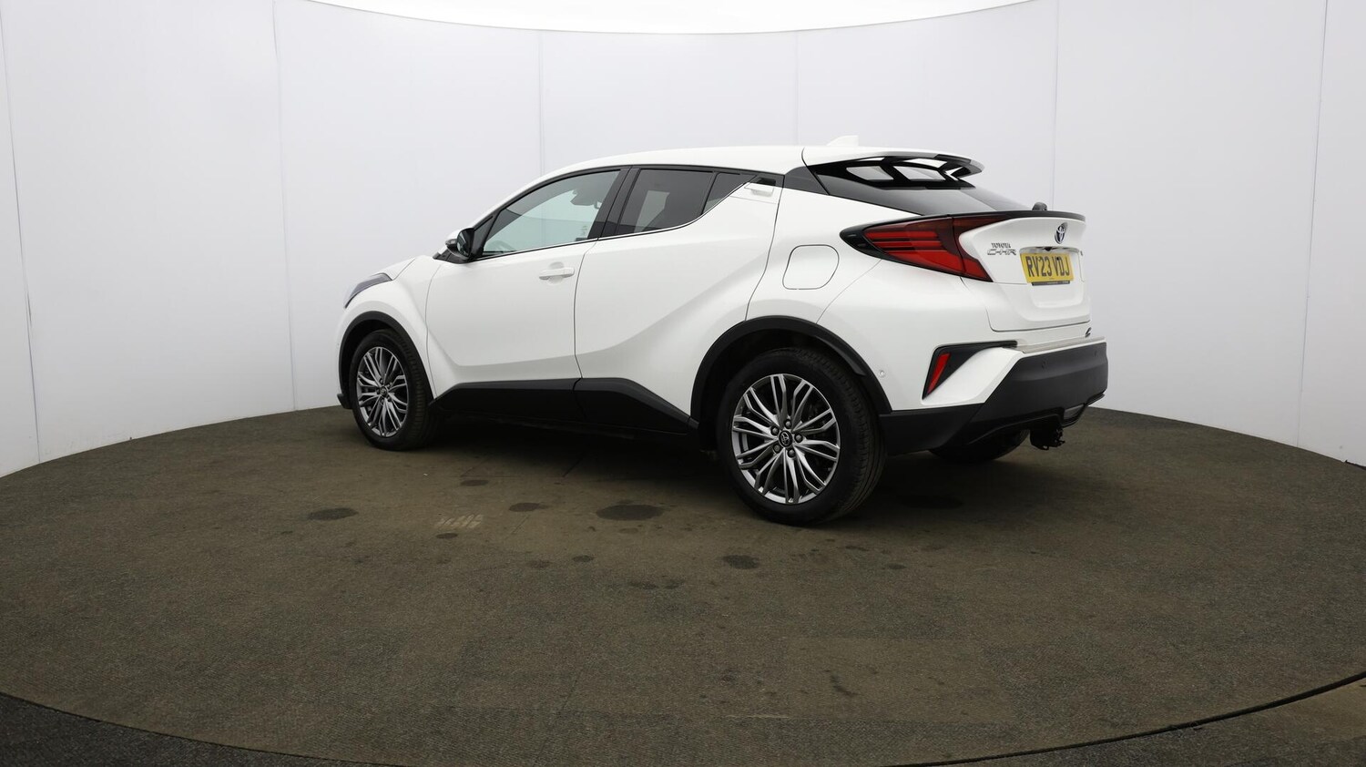 Used Toyota C-HR 2023 for sale - 76137535: Photo 68