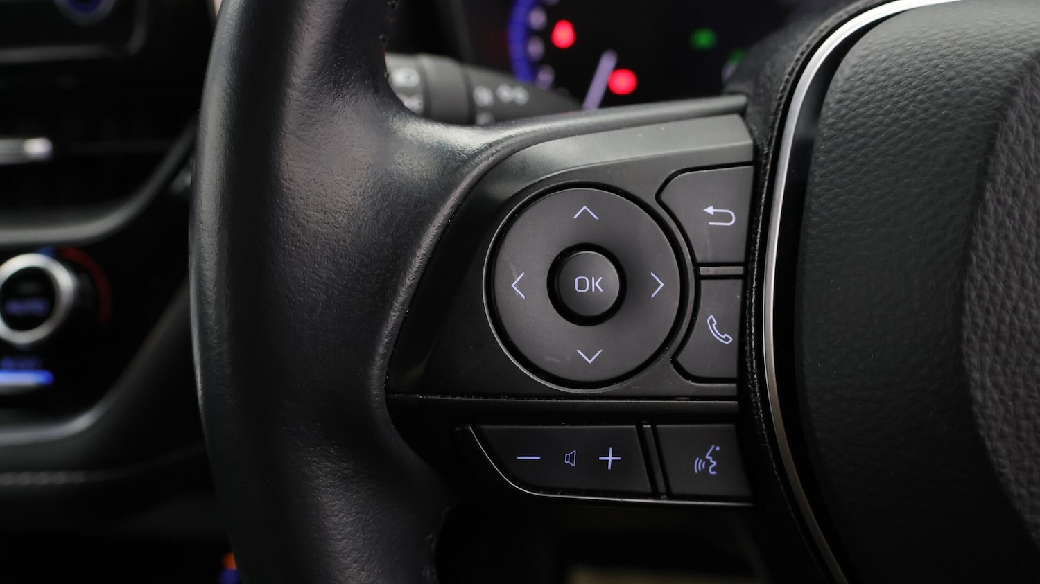 Used Toyota Corolla 2021 for sale - 76370225: Photo 23