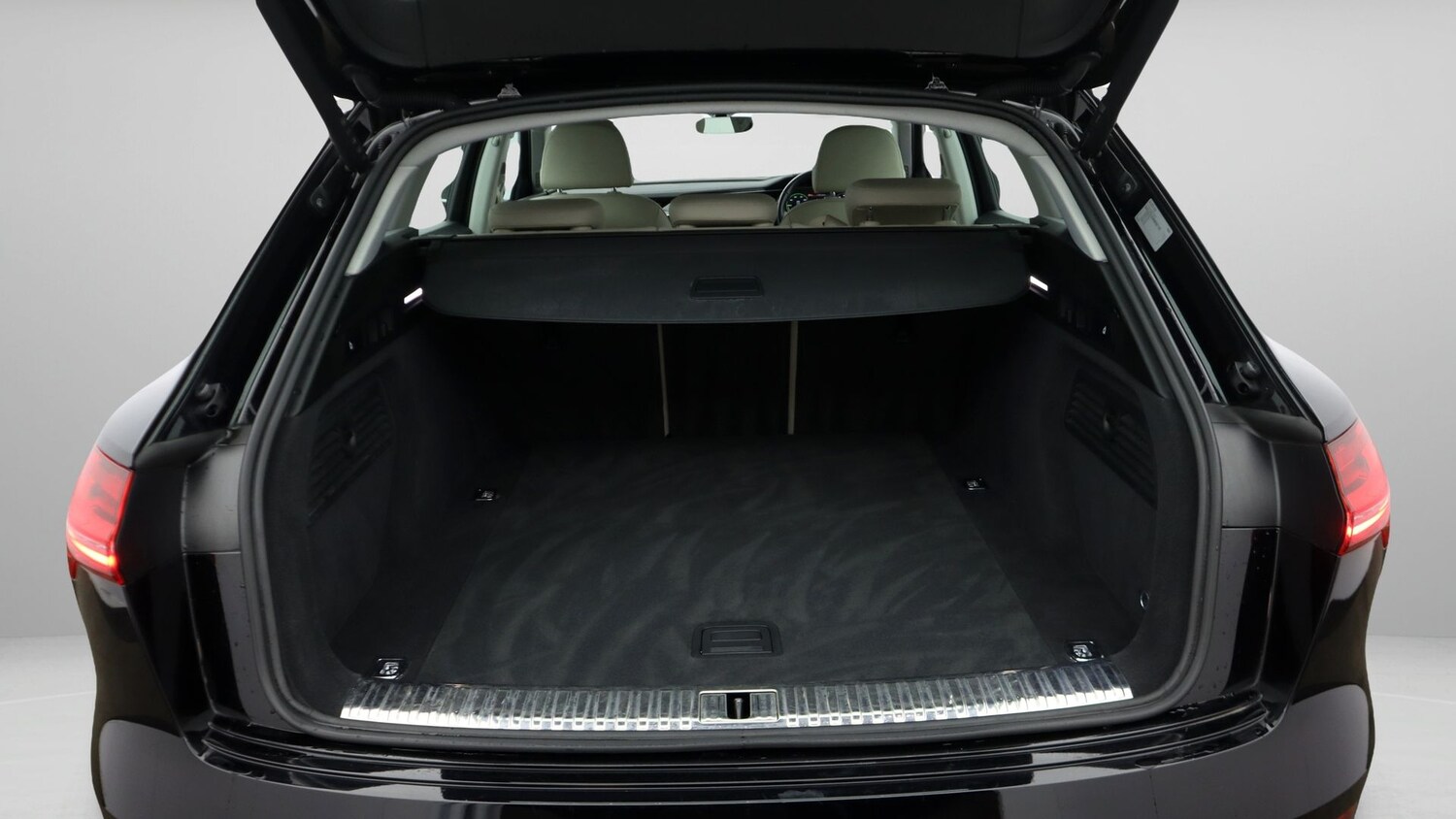 Used Audi e-tron 2021 for sale - 77247521: Photo 17