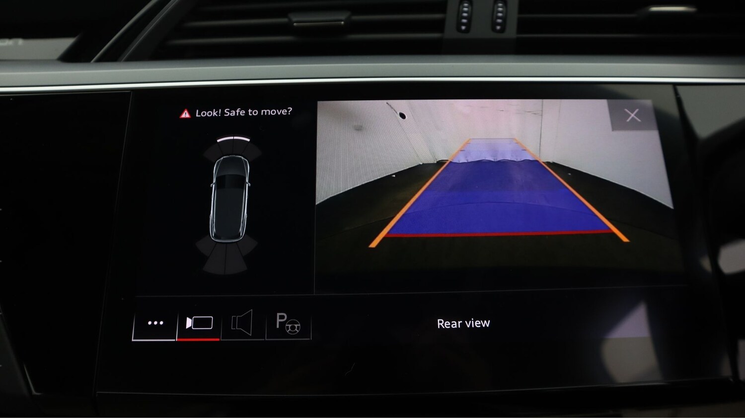 Used Audi e-tron 2021 for sale - 77247521: Photo 26