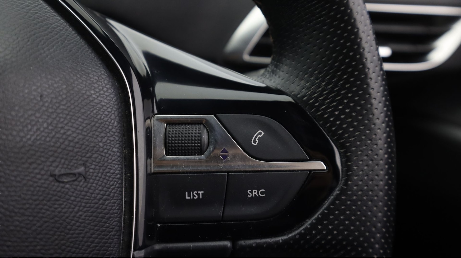 Used Peugeot 3008 2019 for sale - 77803336: Photo 24