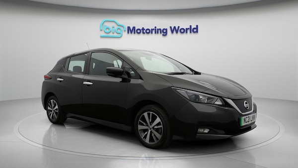 Used Nissan Leaf 2021 for sale - 76227423: Photo 2