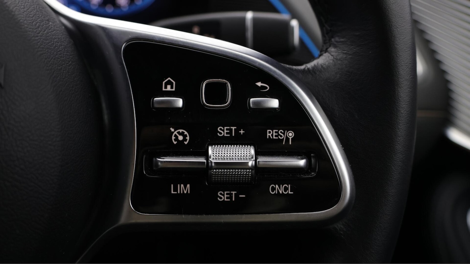 Used Mercedes-Benz EQC 2022 for sale - 76371748: Photo 25