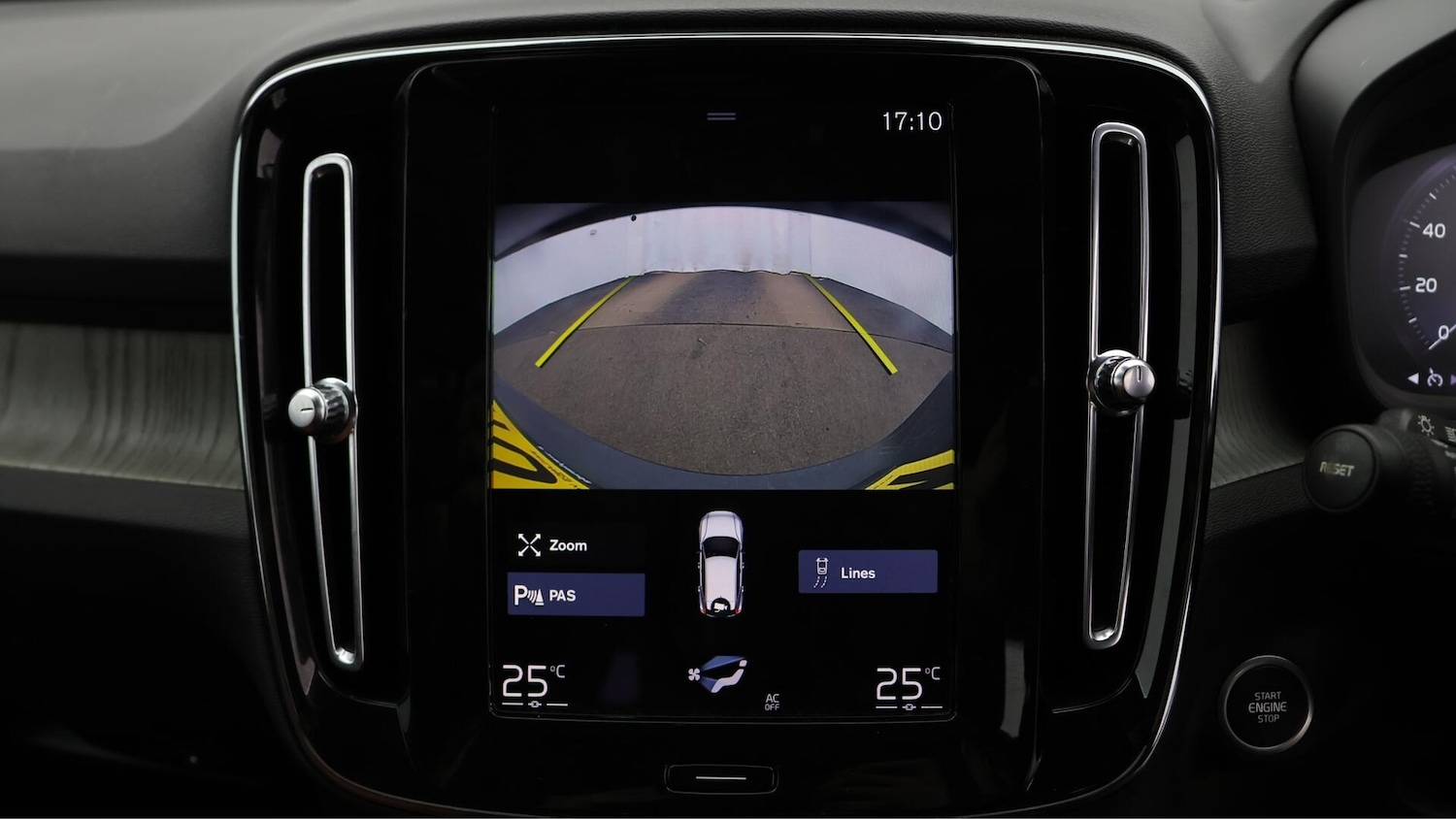 Used Volvo XC40 2021 for sale - 76408825: Photo 26