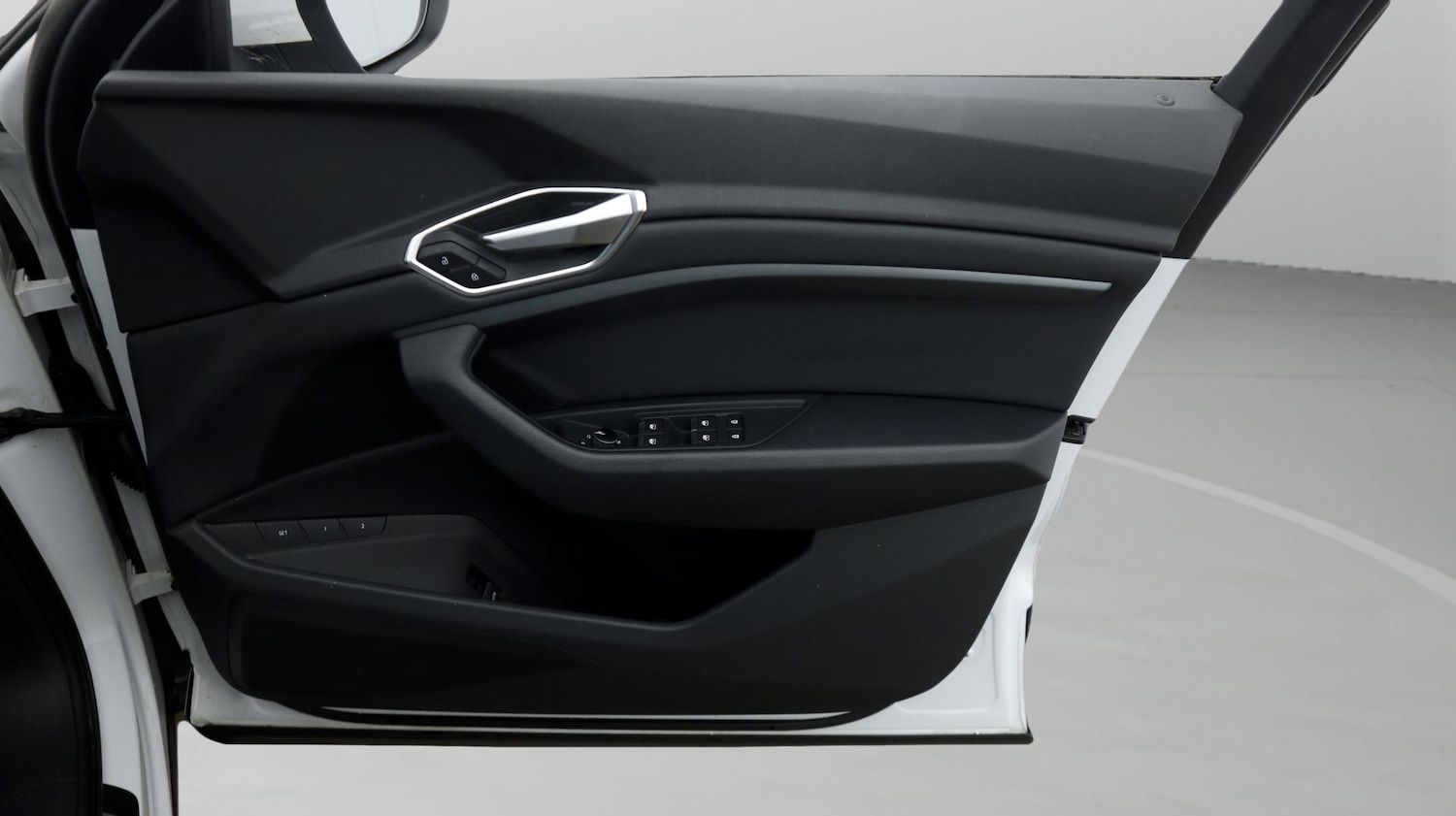 Used Audi e-tron 2021 for sale - 78197409: Photo 15