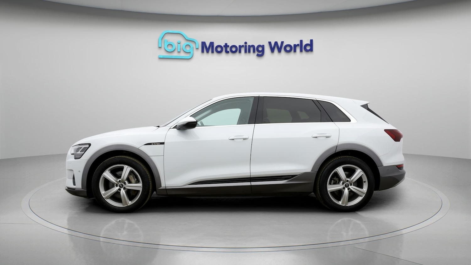 Used Audi e-tron 2021 for sale - 78197409: Photo 4