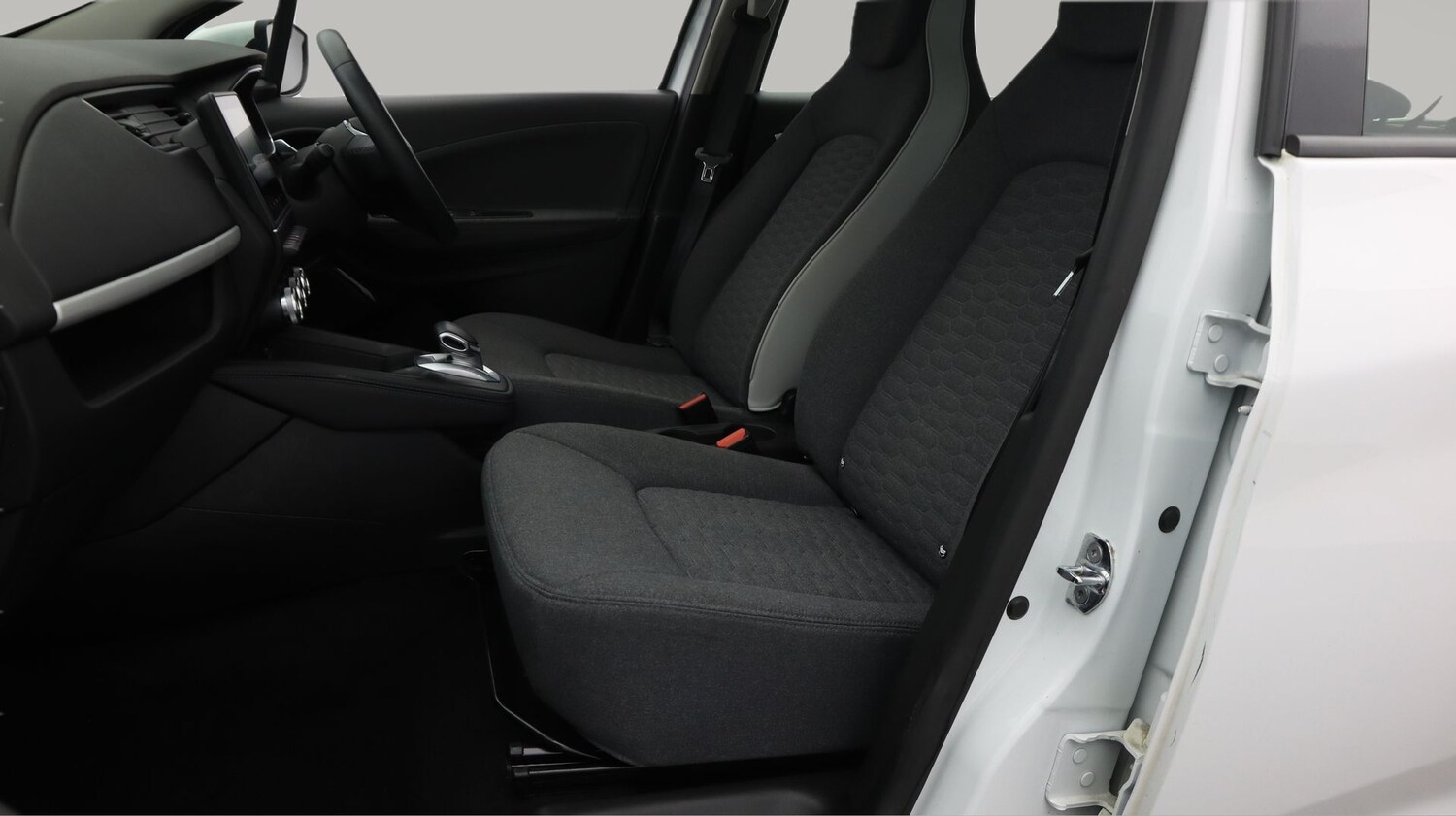 Used Renault Zoe 2021 for sale - 77652429: Photo 14