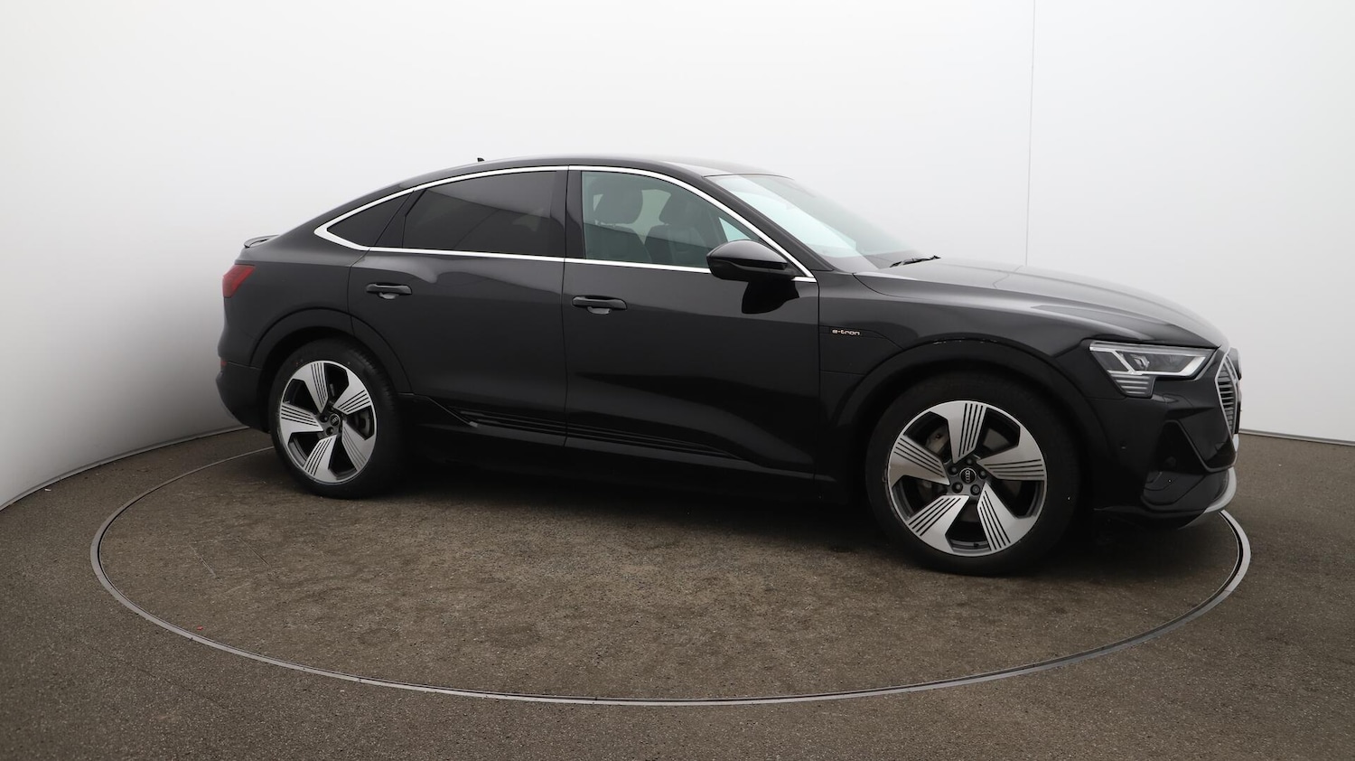 Used Audi e-tron 2022 for sale - 76573110: Photo 48