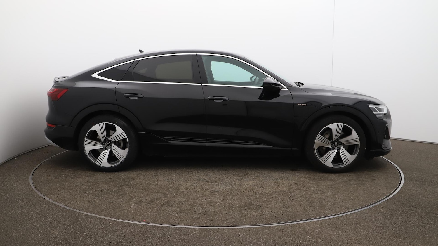 Used Audi e-tron 2022 for sale - 76573110: Photo 51