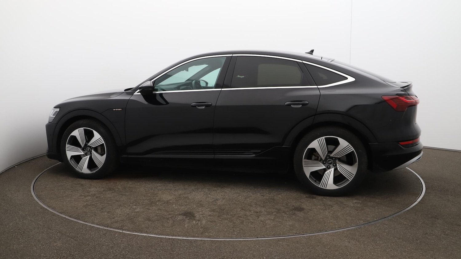 Used Audi e-tron 2022 for sale - 76573110: Photo 60