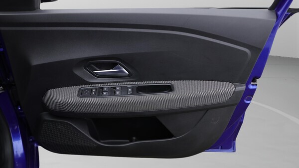 Used Dacia Sandero 2022 for sale - 75977481: Photo 16