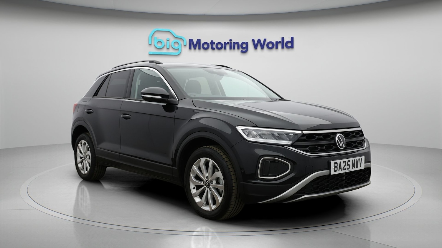 Used Volkswagen T-Roc 2025 for sale - 78165946: Photo 1