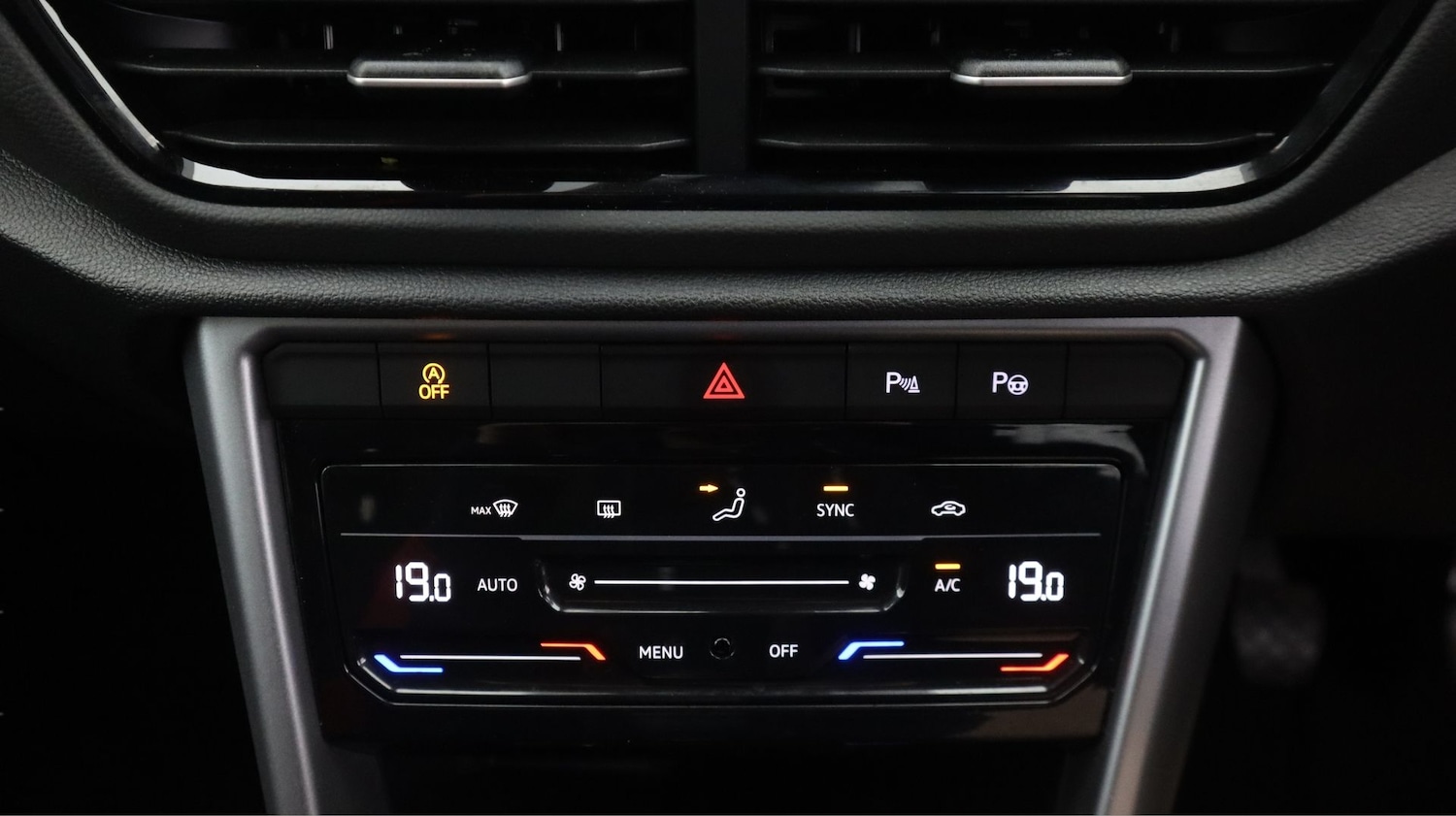 Used Volkswagen T-Roc 2025 for sale - 78165946: Photo 12