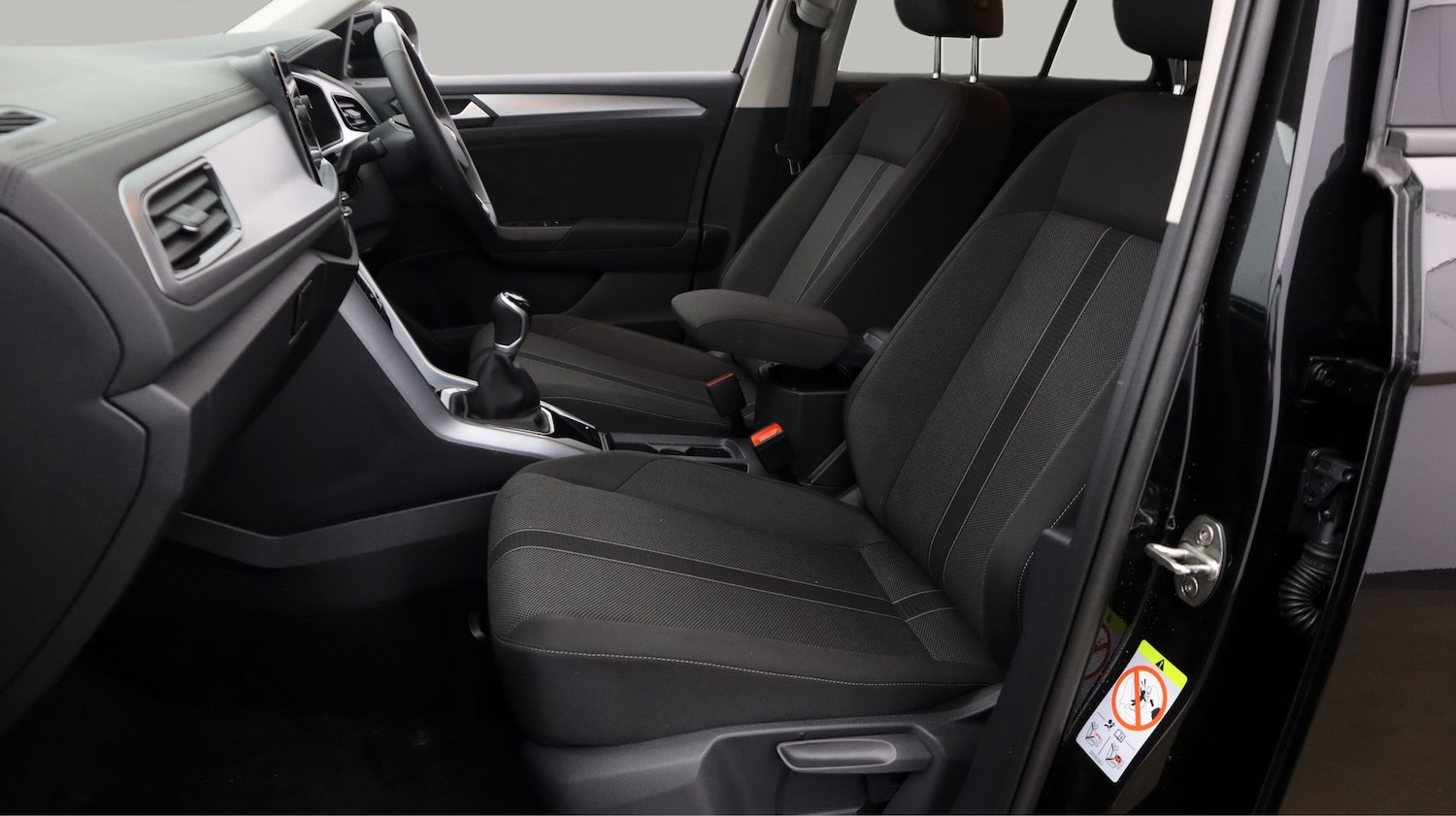 Used Volkswagen T-Roc 2025 for sale - 78165946: Photo 14