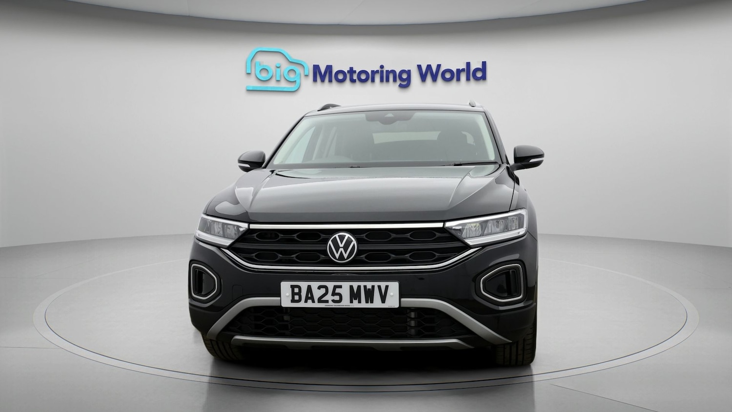Used Volkswagen T-Roc 2025 for sale - 78165946: Photo 2