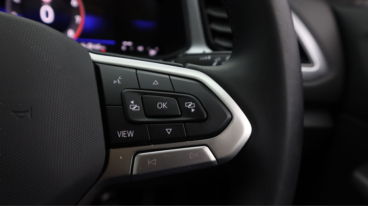 Used Volkswagen T-Roc 2025 for sale - 78165946: Photo 23