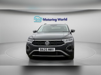 Used Volkswagen T-Roc 2025 for sale - 78165946: Photo