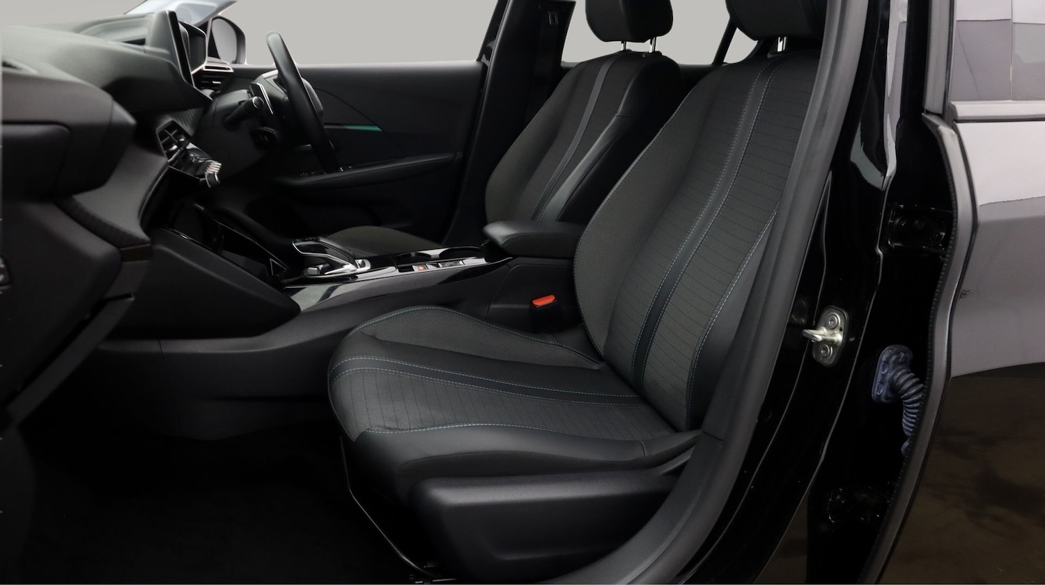 Used Peugeot 208 2020 for sale - 77900916: Photo 14