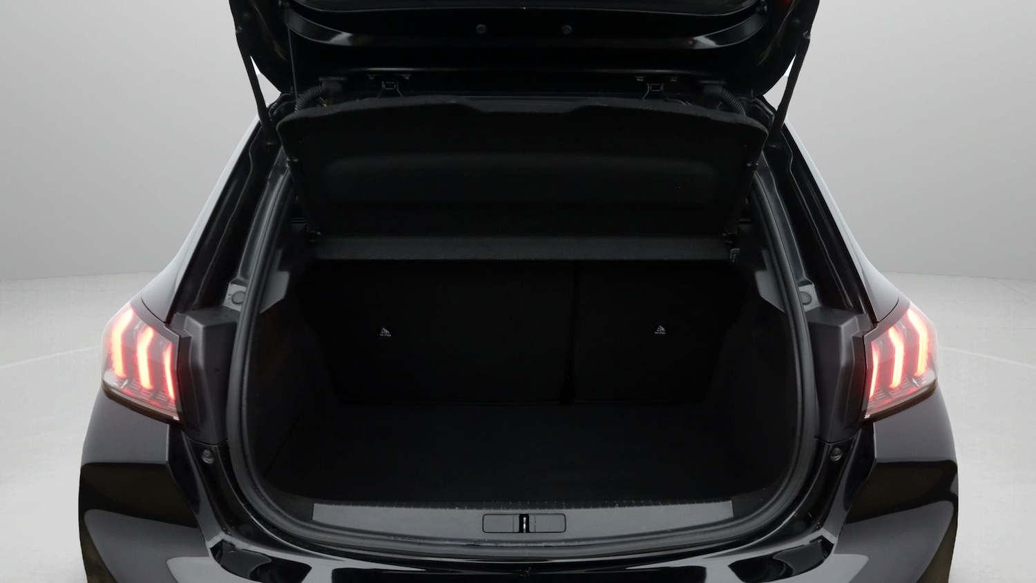 Used Peugeot 208 2020 for sale - 77900916: Photo 17