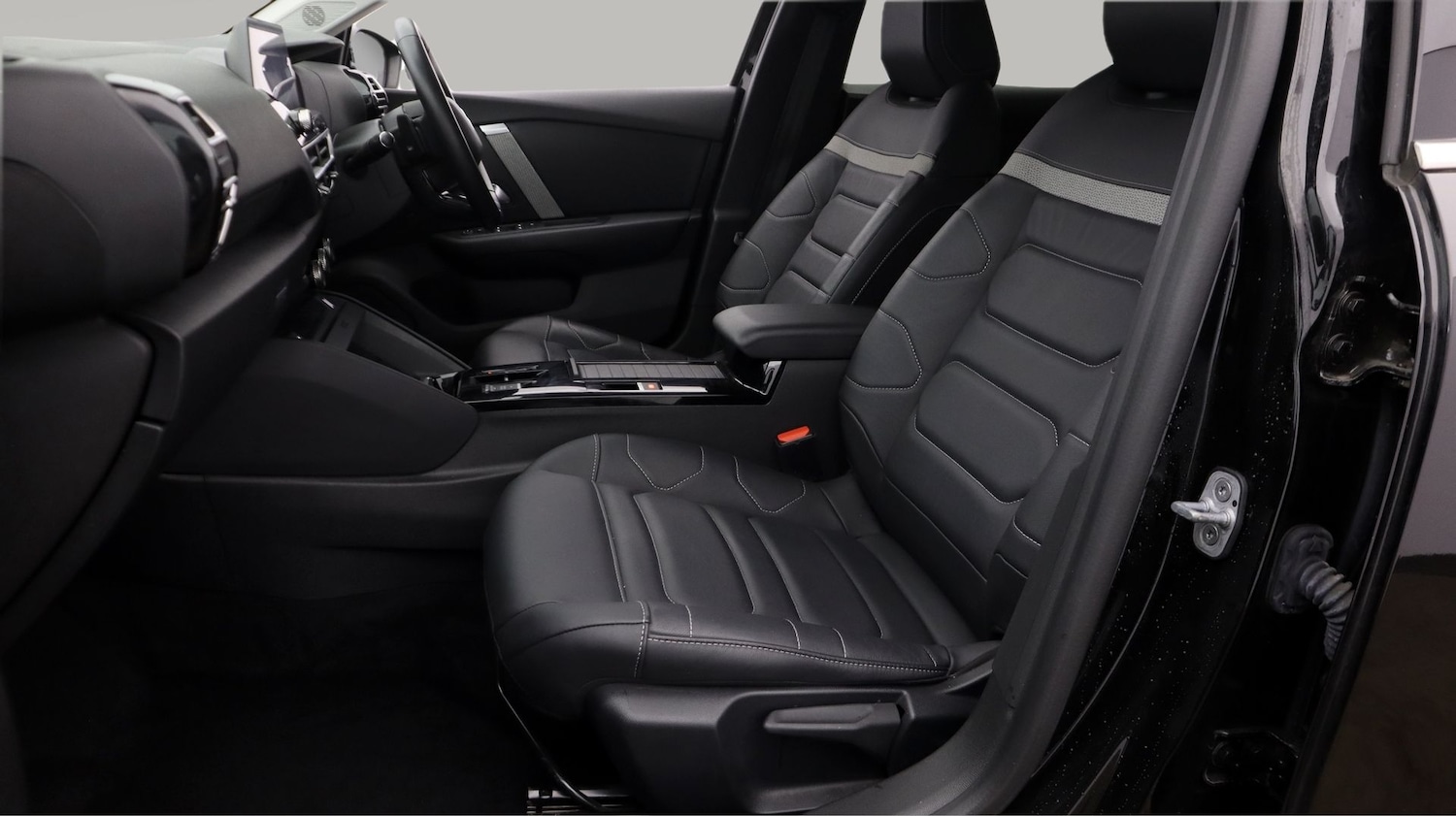 Used Citroen C4 2022 for sale - 77641187: Photo 14