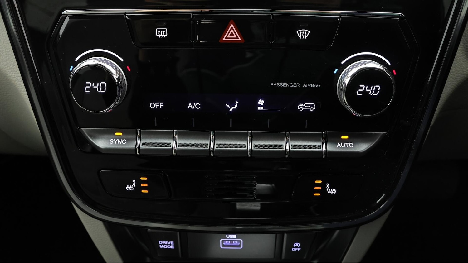 Used Ssangyong Tivoli 2023 for sale - 76306428: Photo 13
