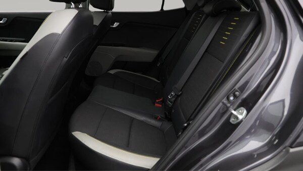 Used Kia Stonic 2018 for sale - 75729338: Photo 17