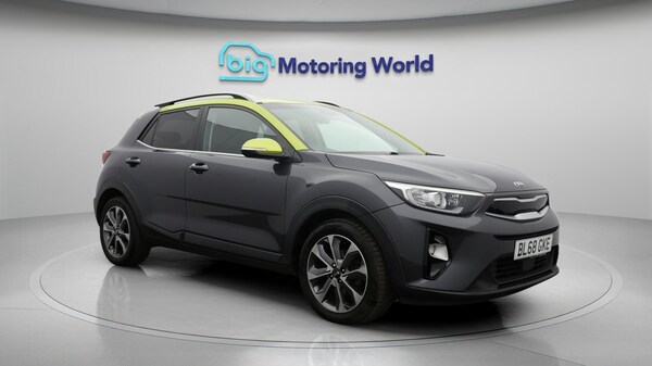 Used Kia Stonic 2018 for sale - 75729338: Photo 2